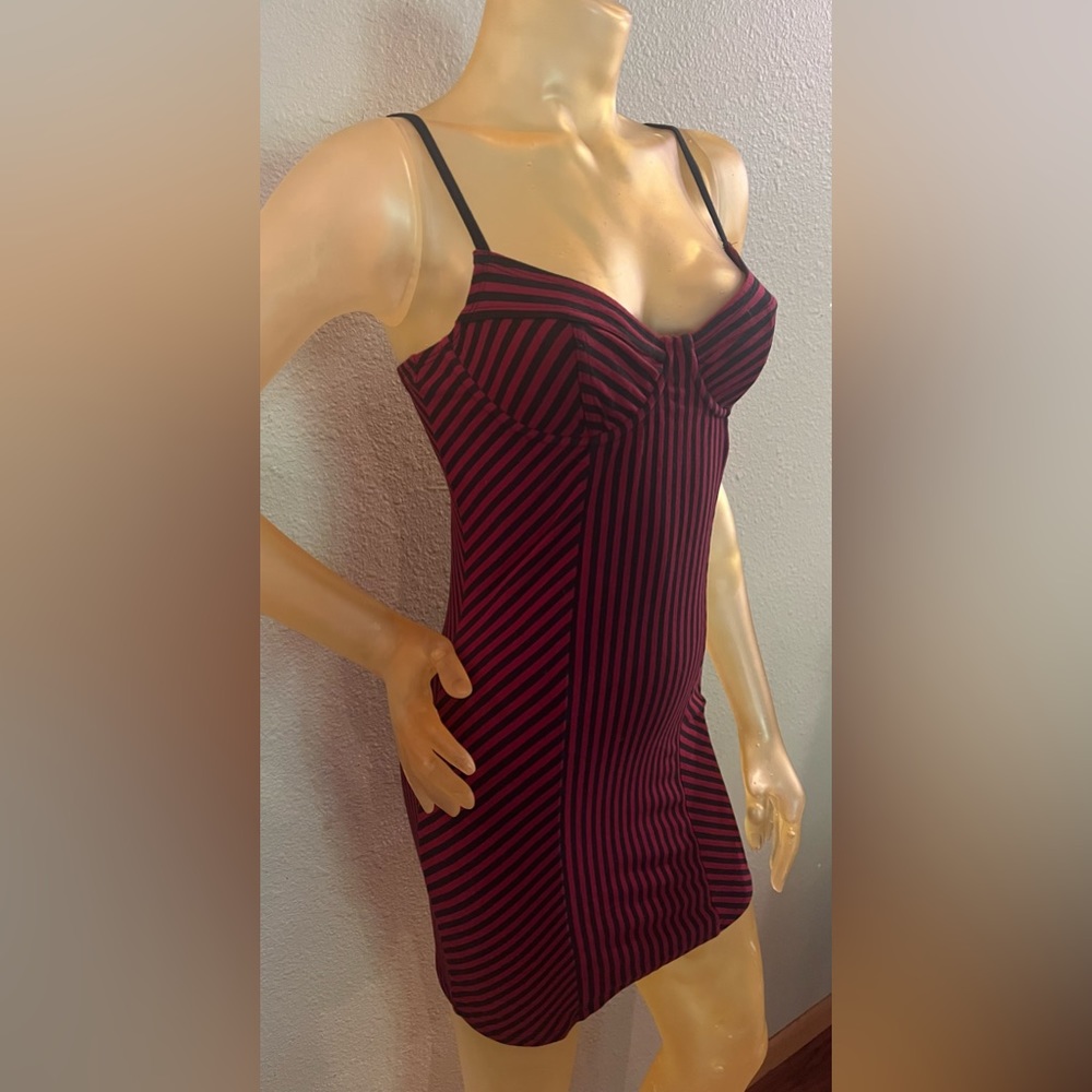 Black and red striped bodycon dress, size large - Picture 3 of 5